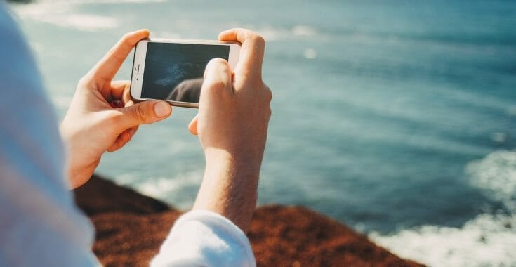 Should Authors Use Snapchat? (3 Groups Who Can Benefit)